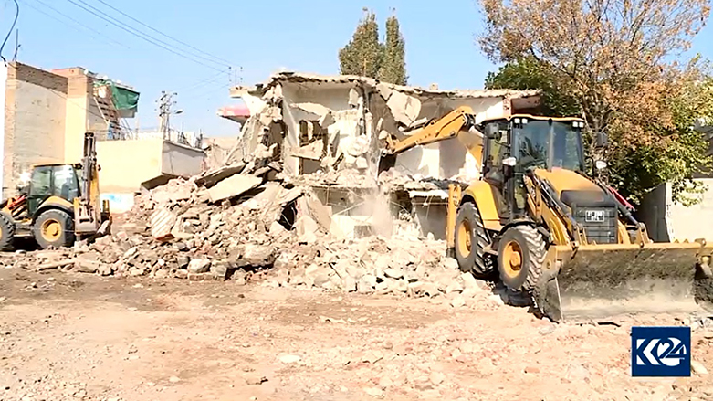 Serokê Şaredariya Rezan: Em nahêlin welatî ji projeya nûjenkirinê mexdûr bibin